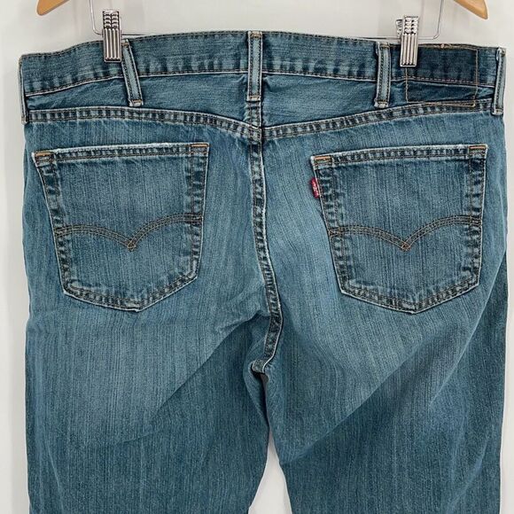 Levis Mens Mid‎ Rise Straight Leg Denim Jeans Medium Wash Size 40X32 - Picture 4 of 6